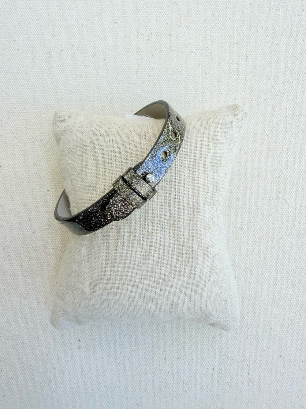*Single Leather Band* KEEP COLLECTIVE Retired Pin Closure Black Sparkle